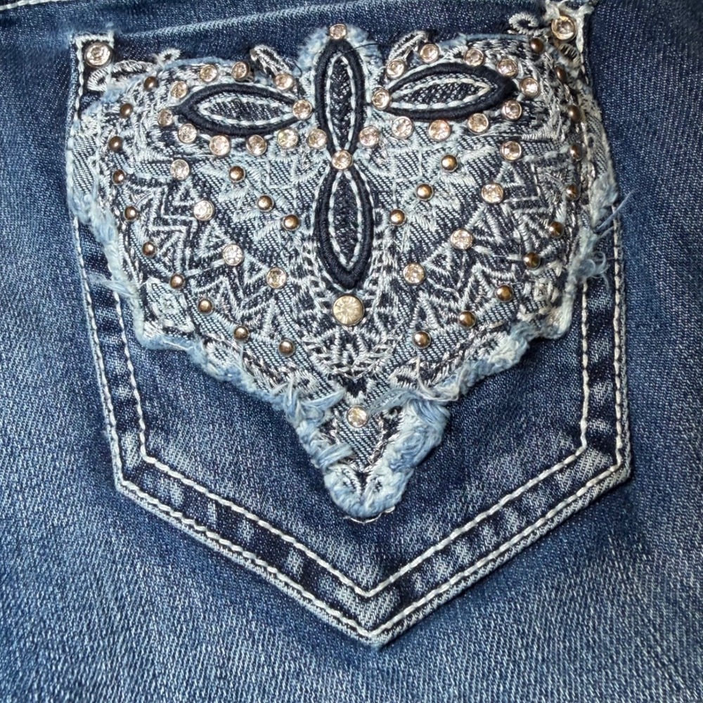 Cello Womens Size 11 Bootcut Jeans Embellished Rhinestone Distressed Y2K Frayed⁠ - Picture 8 of 16